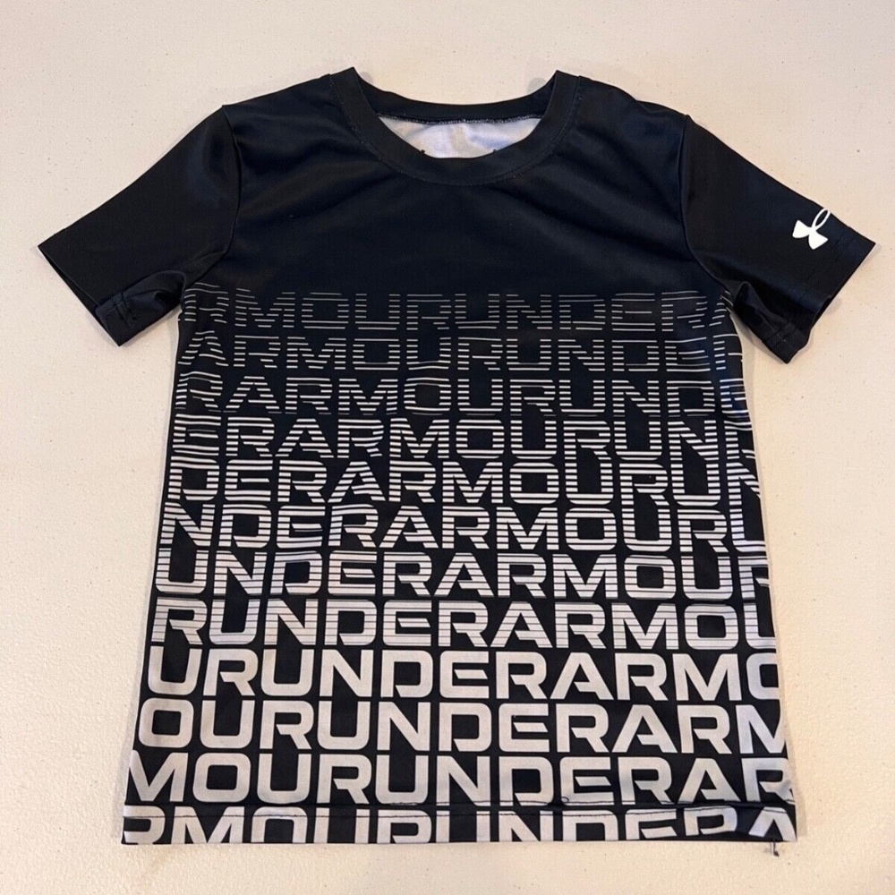 Boys Under Armour Short Sleeve Shirt Size 6 Black/White
